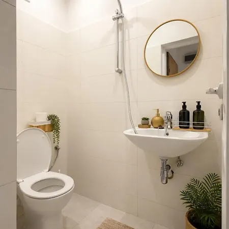 Top-floor 2bd With Terrace In The Heart Of By Flat Manаger Апартамент