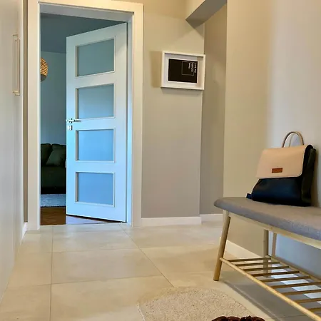 Апартамент Top-floor 2bd With Terrace In The Heart Of By Flat Manаger